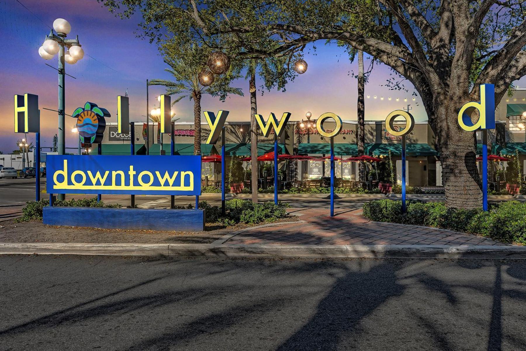 Young Circle & Hollywood Blvd Posh Studio Suite Luaran gambar